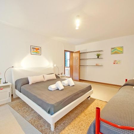 Апартаменты Ca Square San Marco 425 Венеция Экстерьер фото